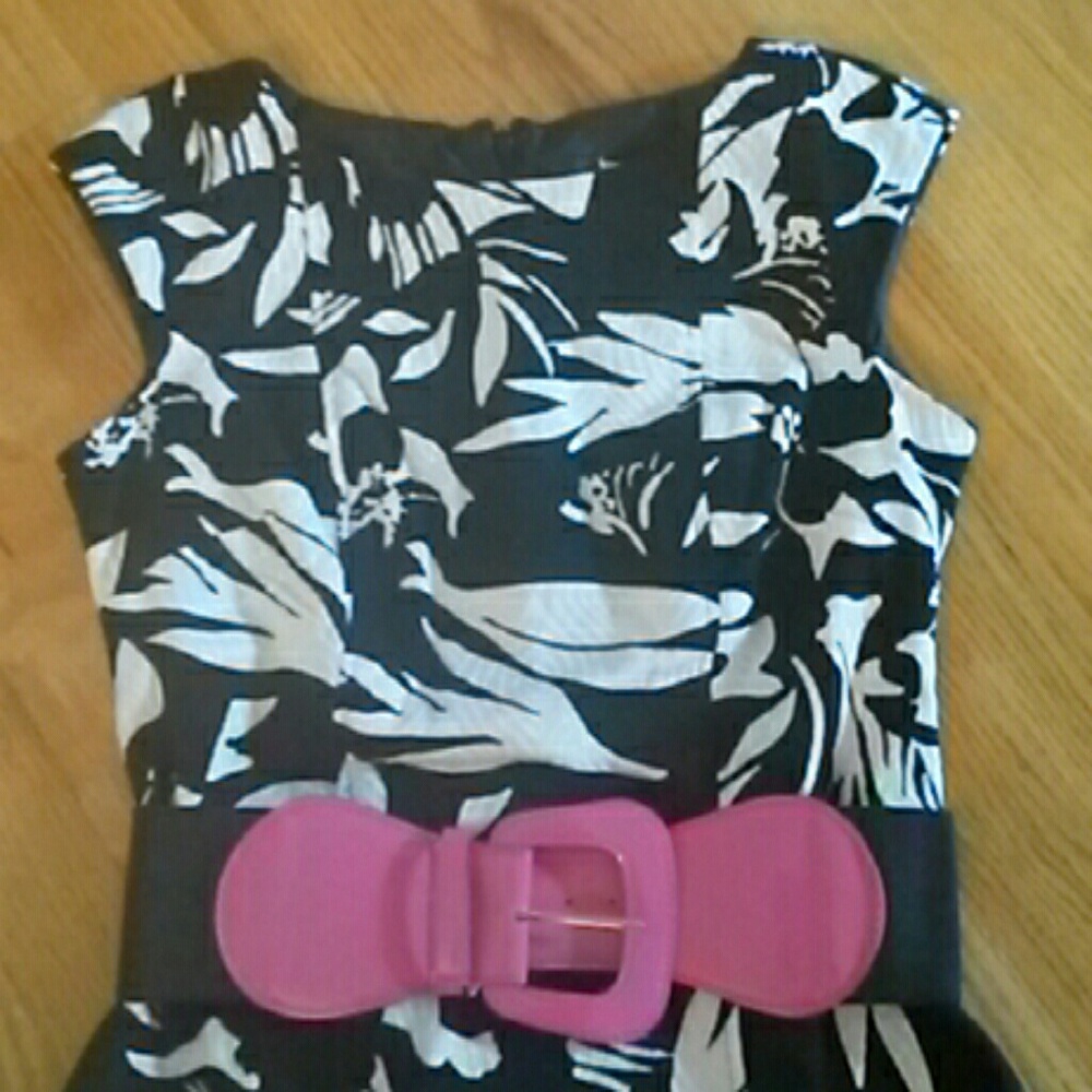 Bold Print Black and White Petite Dress - Picture 2 of 7